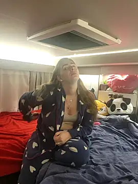 Amesthyst destiny online show from 10-17-25, 02:26