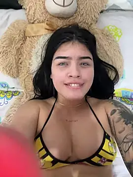 Snapshot of Candy_Roose chatting on 03-21-25, 03:55 Candy Roose online show from 03-21-25, 03:55