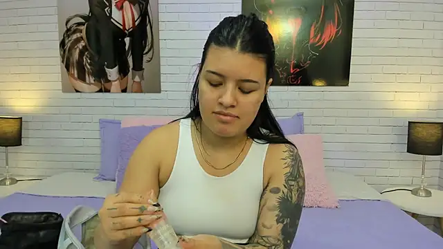 Candy Roose online show from 10-25-25, 03:58