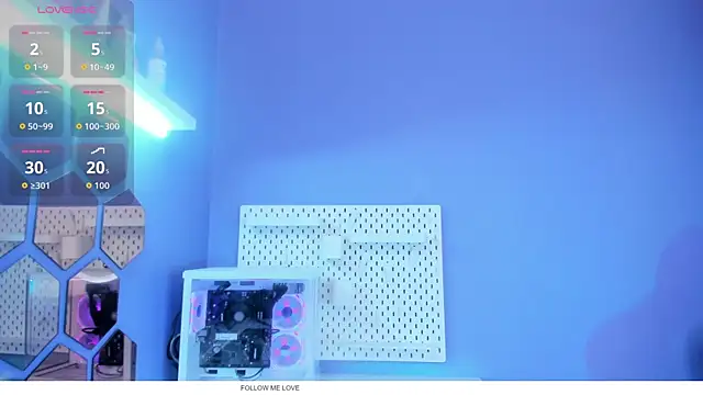 Alice 26  online show from 11-11-25, 01:55