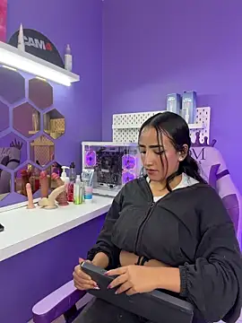 Snapshot of Alice_26_ chatting on 02-18-26, 02:02 Alice 26 online show from 02-18-26, 02:02