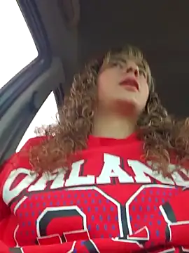 Snapshot of Sairy_ chatting on 10-22-25, 07:02 Sairy online show from 10-22-25, 07:02