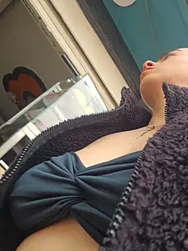 Snapshot of Sairy_ chatting on 10-25-25, 08:36 Sairy online show from 10-25-25, 08:36