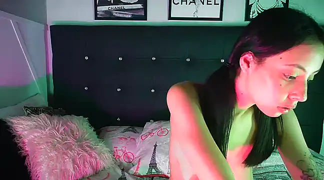 Taylor dolll online show from 03-18-25, 02:36