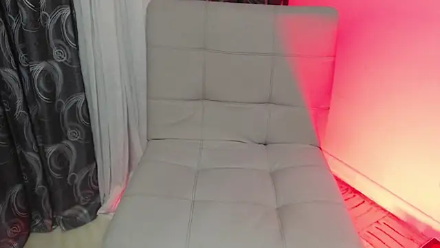 Taylor dolll online show from 10-22-25, 02:56