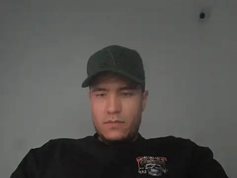 Snapshot of mr_mafla chatting on 10-22-25, 10:20 mr mafla online show from 10-22-25, 10:20