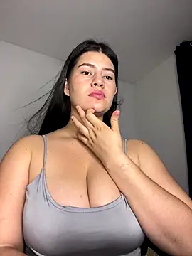 Snapshot of Saanvi21 chatting on 11-07-25, 11:38 Saanvi21 online show from 11-07-25, 11:38