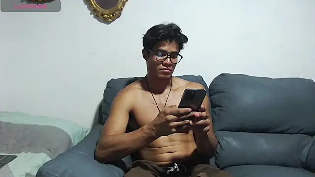 Christian Musclet4 online show from 11-19-25, 10:10