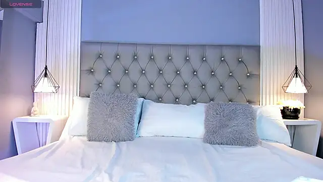 MartinaGracex online show from 10-15-25, 08:42