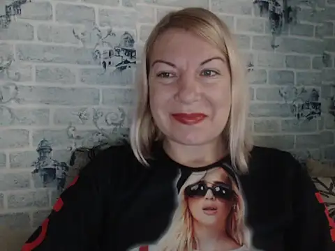 Snapshot of Lillia_Ray chatting on 11-09-25, 10:24 Lillia Ray online show from 11-09-25, 10:24