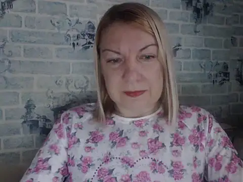 Snapshot of Lillia_Ray chatting on 11-27-25, 07:32 Lillia Ray online show from 11-27-25, 07:32