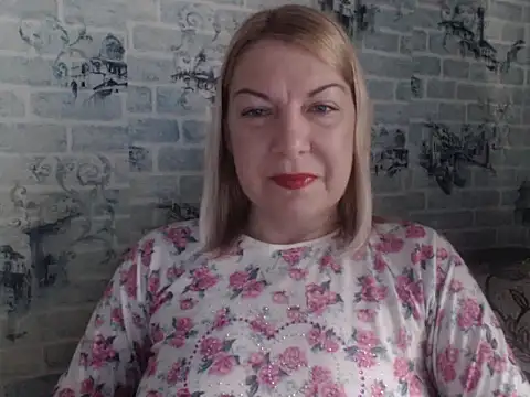 Lillia Ray online show from 12-21-25, 11:06