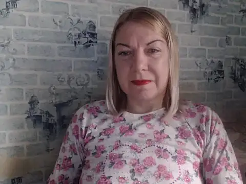 Lillia Ray online show from 12-22-25, 09:17