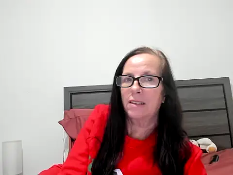 peachgoddess online show from 12-17-25, 04:07