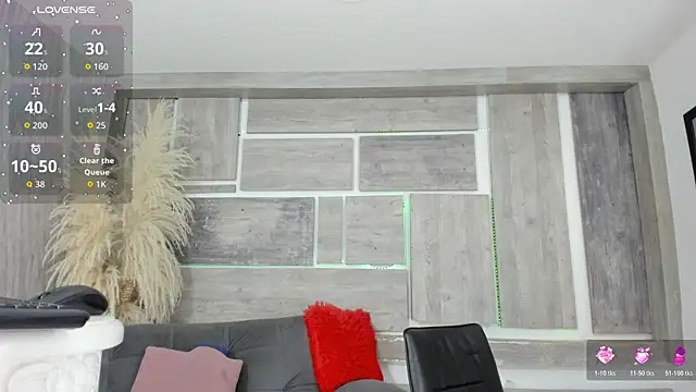 lunastorm  online show from 12-21-25, 01:40