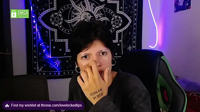 lovelockedlips online show from 10-05-25, 01:59