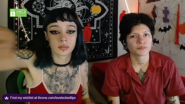 lovelockedlips online show from 10-28-25, 03:43