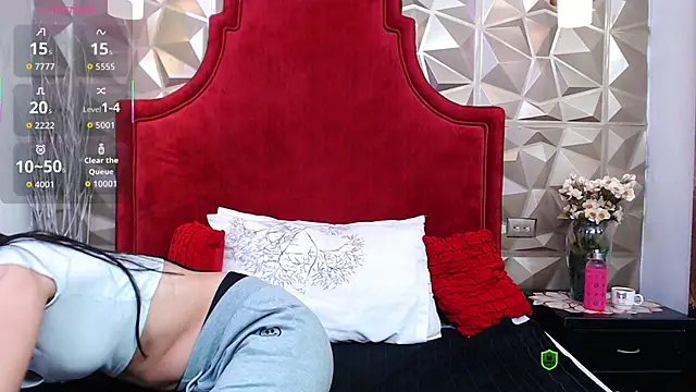 Snapshot of Lili_Opal chatting on 02-24-26, 12:03 Lili Opal online show from 02-24-26, 12:03