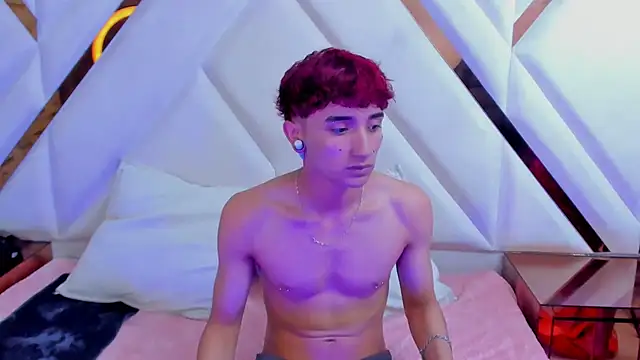 LauryAndNarem69 online show from 03-21-25, 10:17