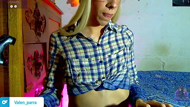 kattycat  online show from 11-18-25, 02:39