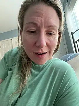 LittleMsMILF online show from 02-25-26, 09:46