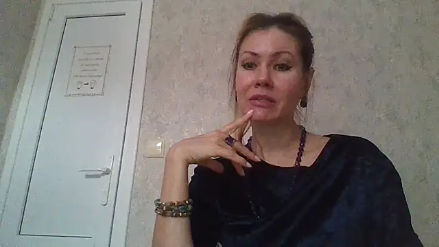Snapshot of Eva_Neon chatting on 03-15-25, 01:29 Eva Neon online show from 03-15-25, 01:29