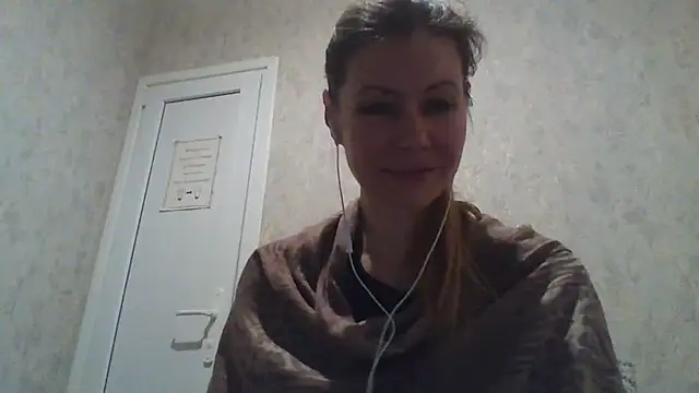 Snapshot of Eva_Neon chatting on 03-15-25, 09:49 Eva Neon online show from 03-15-25, 09:49
