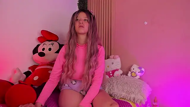 Snapshot of Sophie_joyy chatting on 02-25-26, 09:30 Sophie joyy online show from 02-25-26, 09:30