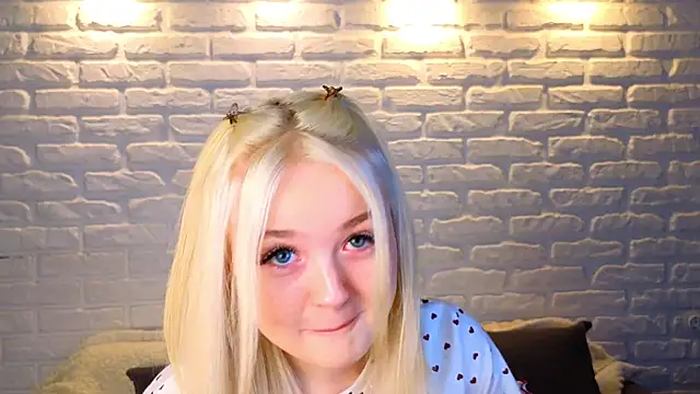 minigirl online show from 03-23-25, 04:05