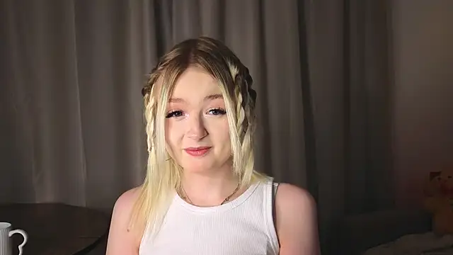 minigirl online show from 02-05-26, 02:11