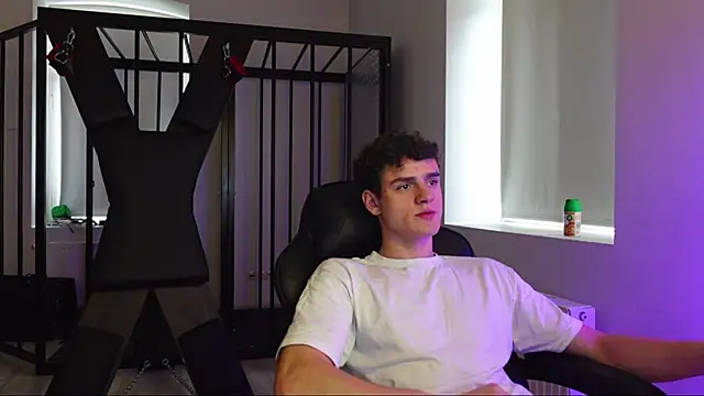 Brad Holloway online show from 10-16-25, 12:39