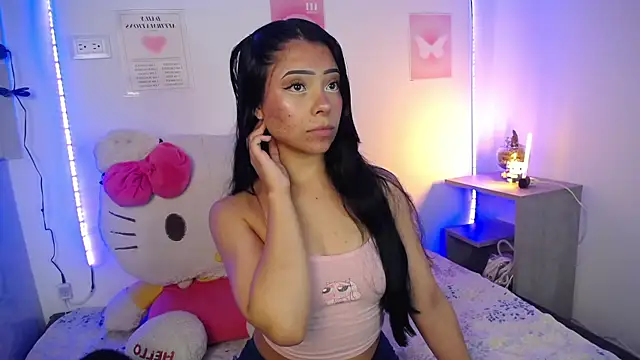 Emilybutterfly1 online show from 11-20-25, 03:39