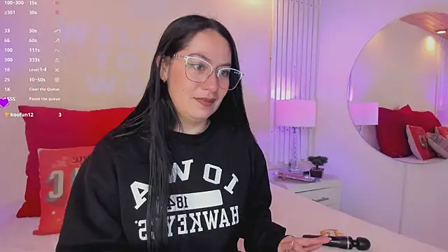 AliceCorner online show from 11-21-25, 12:04