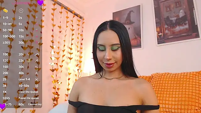 Snapshot of Valen_ross_ chatting on 10-16-25, 01:50 Valen ross online show from 10-16-25, 01:50