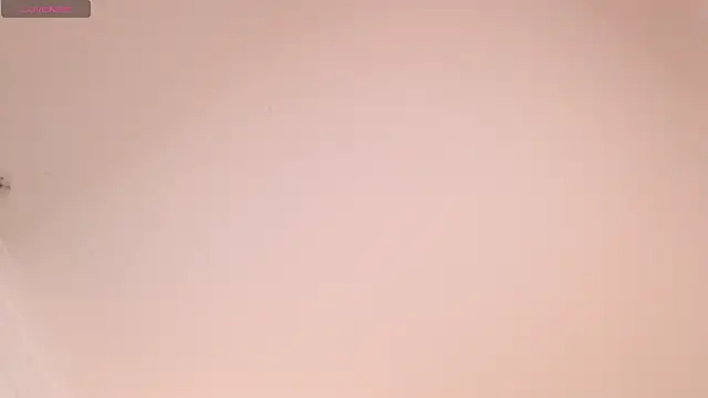 Snapshot of Valen_ross_ chatting on 11-13-25, 09:03 Valen ross online show from 11-13-25, 09:03