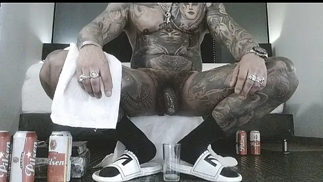 Snapshot of danilog515 chatting on 10-27-25, 09:08 danilog515 online show from 10-27-25, 09:08