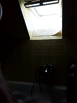 Snapshot of ronnytif chatting on 03-17-25, 02:34 ronnytif online show from 03-17-25, 02:34