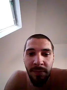 Snapshot of ronnytif chatting on 03-17-25, 05:38 ronnytif online show from 03-17-25, 05:38