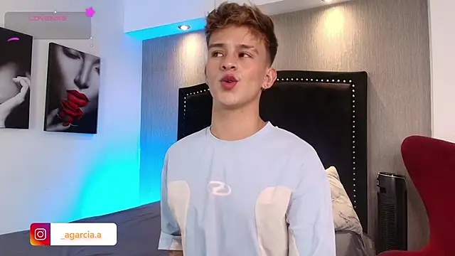 LiamWildx20 online show from 02-03-26, 04:10