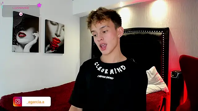 LiamWildx20 online show from 02-16-26, 04:41