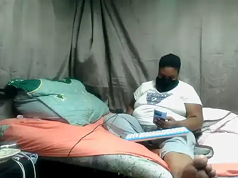 Snapshot of Berrylick chatting on 04-14-26, 07:58 Berrylick online show from 04-14-26, 07:58