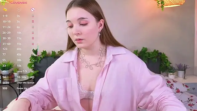 ConstanceHelms online show from 11-06-25, 06:14