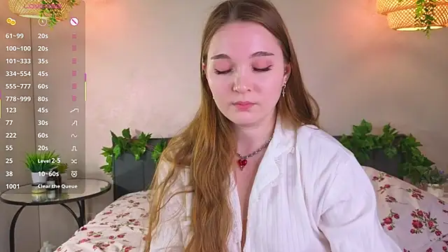 ConstanceHelms online show from 12-19-25, 05:03