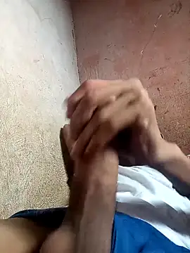 317894 online show from 11-08-25, 06:40