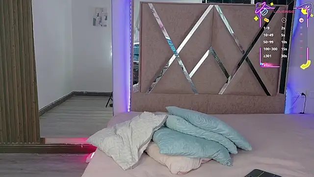 Ash Femboy online show from 10-19-25, 07:14