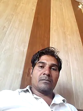 johnny8731 online show from 03-05-26, 06:09