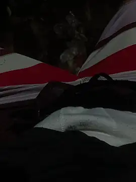 Snapshot of Hotbooy chatting on 10-12-25, 10:36 Hotbooy online show from 10-12-25, 10:36