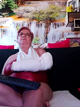 QueenPammy1 online show from 03-08-25, 01:36