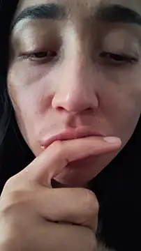 Elowyn online show from 11-23-25, 05:13