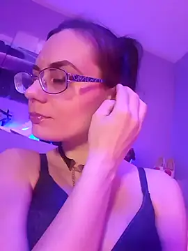 MilanaPure online show from 03-11-25, 08:09